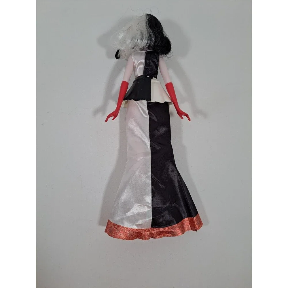 Disney Villains Cruella De Vil 11" Fashion Doll 101 Dalmatians Hasbro Red Shoes - Picture 5 of 7